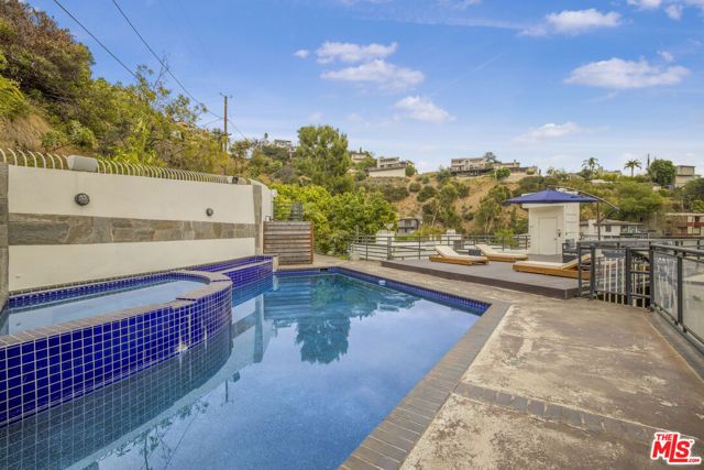 8507 Franklin Avenue, Los Angeles, CA 90069