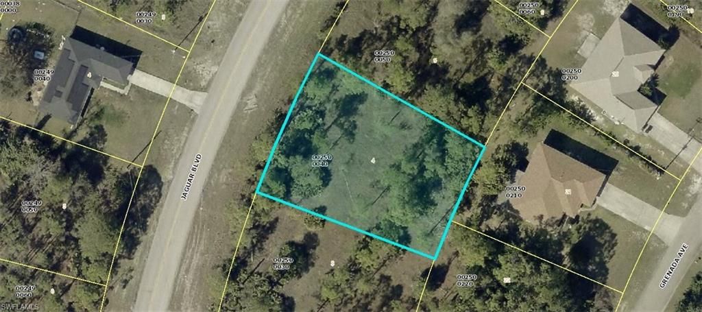 442 Jaguar Blvd, LEHIGH ACRES, FL 33974 — photo 2