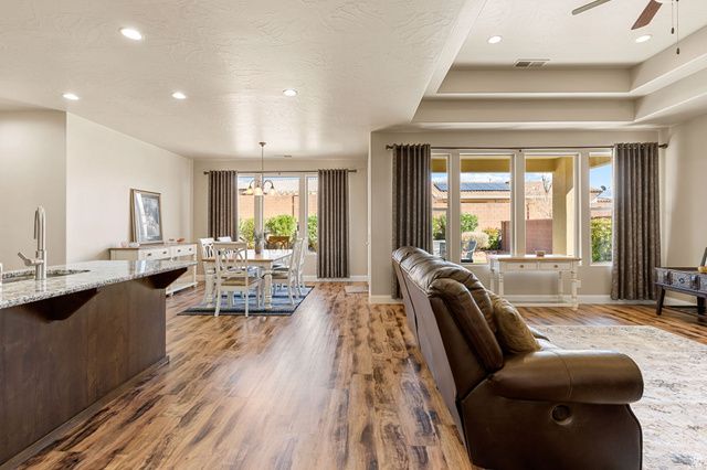 1114 N VIA DEL SOL, Washington, UT 84780