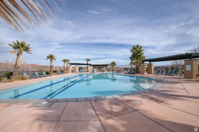 1114 N VIA DEL SOL, Washington, UT 84780