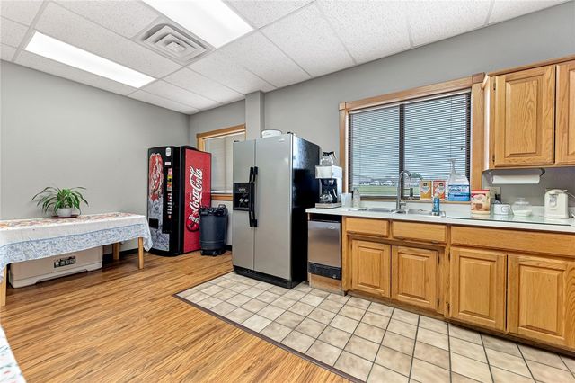 1601 SW A Street, Bentonville, AR 72712