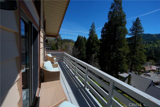 23755 Zuger, Crestline, CA 92325