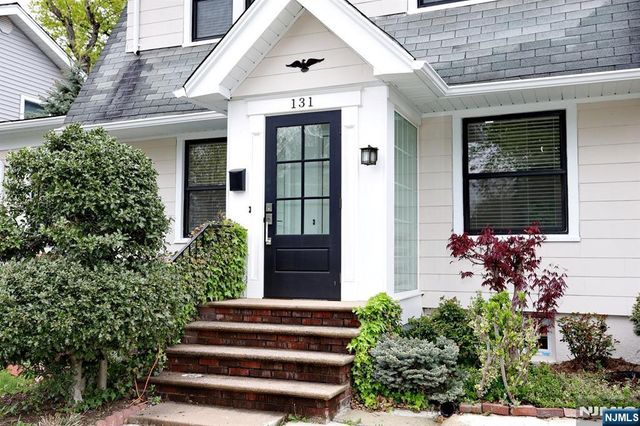 131 Highwood Avenue, Leonia, NJ 07605