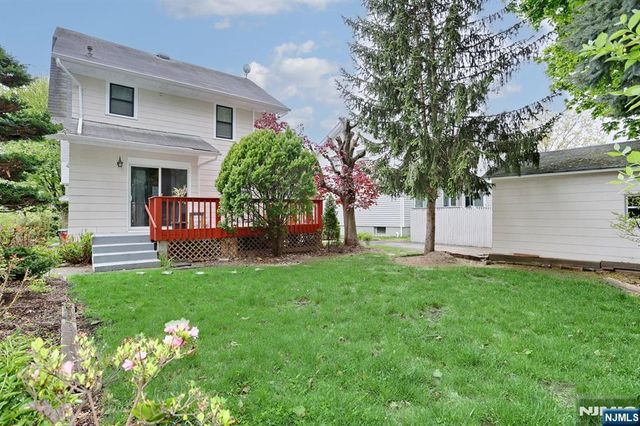 131 Highwood Avenue, Leonia, NJ 07605