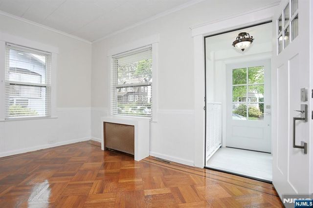 131 Highwood Avenue, Leonia, NJ 07605