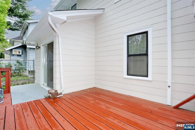 131 Highwood Avenue, Leonia, NJ 07605