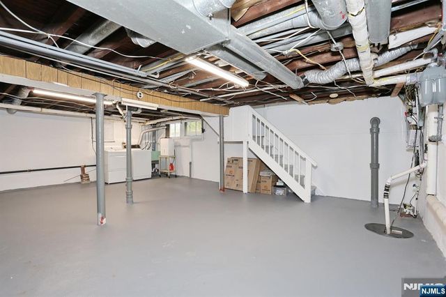 131 Highwood Avenue, Leonia, NJ 07605