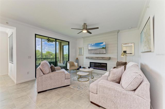 18114 GAWTHROP DRIVE 306, Bradenton, FL 34211