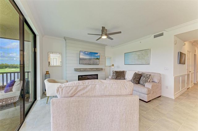 18114 GAWTHROP DRIVE 306, Bradenton, FL 34211