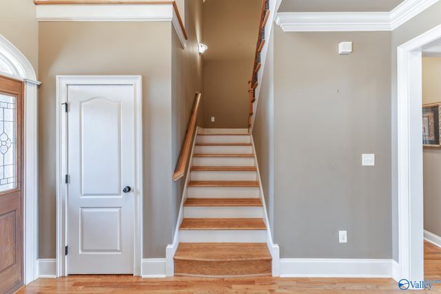 262 Twin Lakes Drive, New Market, AL 35761