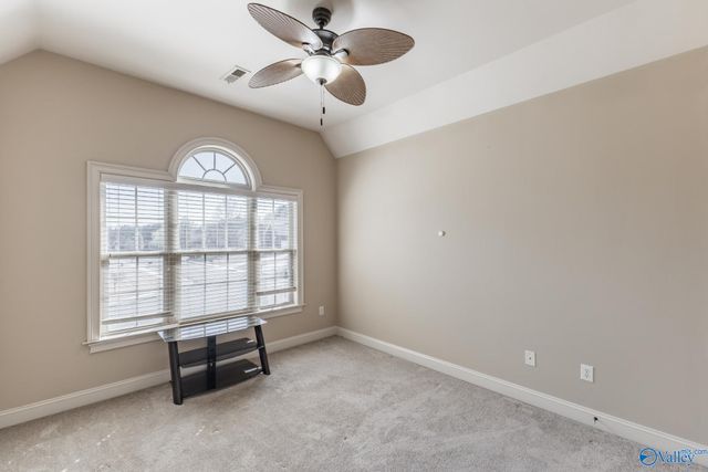 262 Twin Lakes Drive, New Market, AL 35761