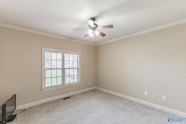 262 Twin Lakes Drive, New Market, AL 35761