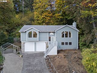 8431 Se CASON Ct, Gladstone, OR 97027