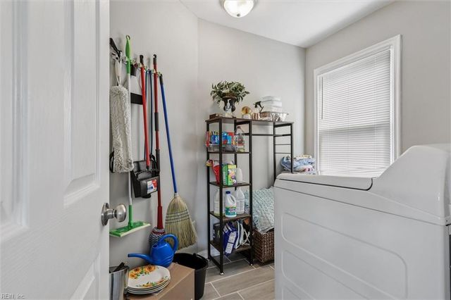 609 Woodfin RD, Newport News, VA 23605