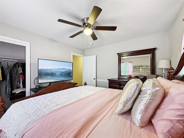 609 Woodfin RD, Newport News, VA 23605