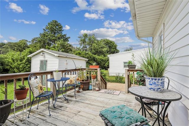 609 Woodfin RD, Newport News, VA 23605