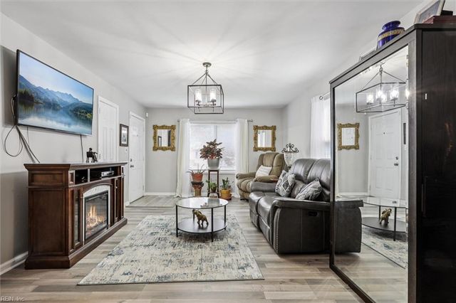 609 Woodfin RD, Newport News, VA 23605