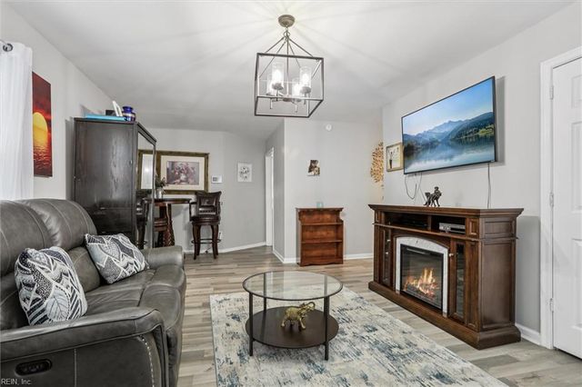 609 Woodfin RD, Newport News, VA 23605