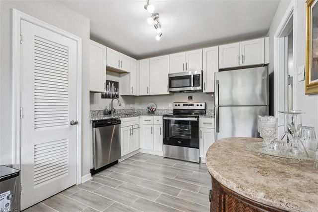 609 Woodfin RD, Newport News, VA 23605