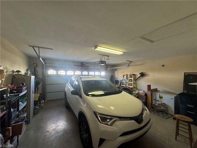 1542 Finwick Drive, Pfafftown, NC 27040