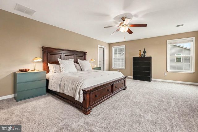30 HICKORY VALLEY DR, Gilbertsville, PA 19525