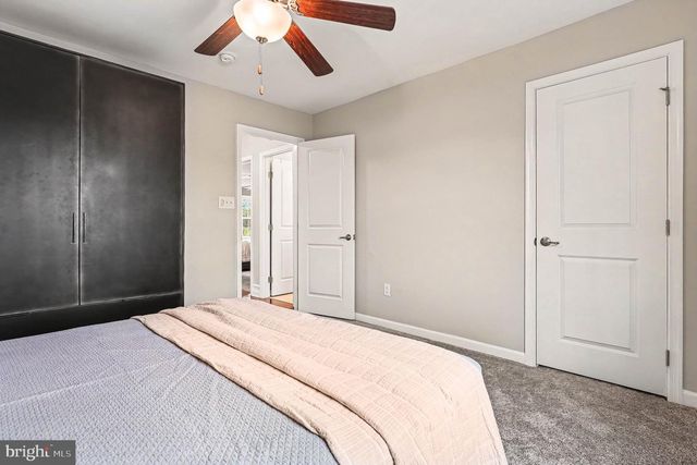 30 HICKORY VALLEY DR, Gilbertsville, PA 19525