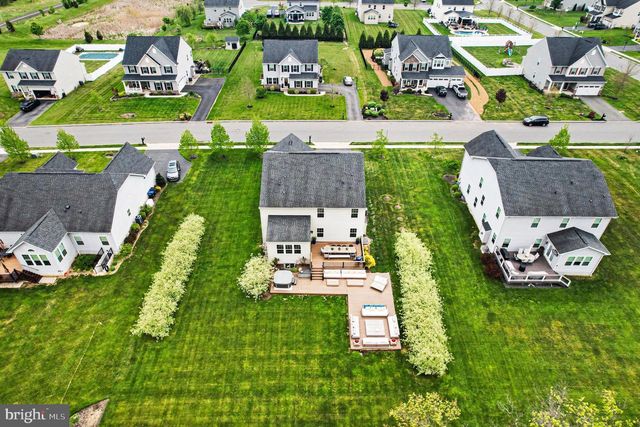30 HICKORY VALLEY DR, Gilbertsville, PA 19525