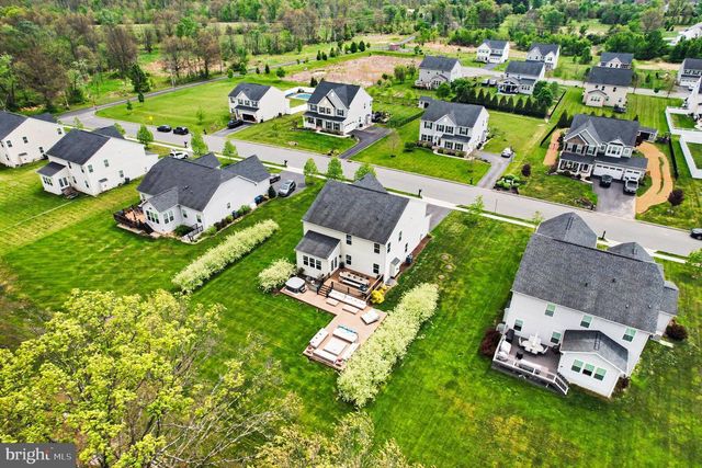 30 HICKORY VALLEY DR, Gilbertsville, PA 19525