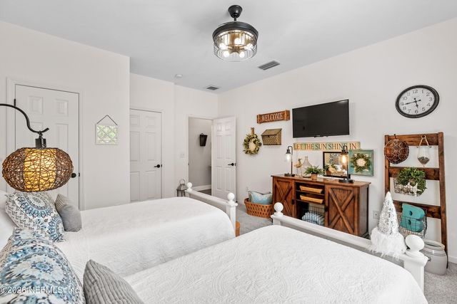 1795 COLONIAL Drive, Green Cove Springs, FL 32043