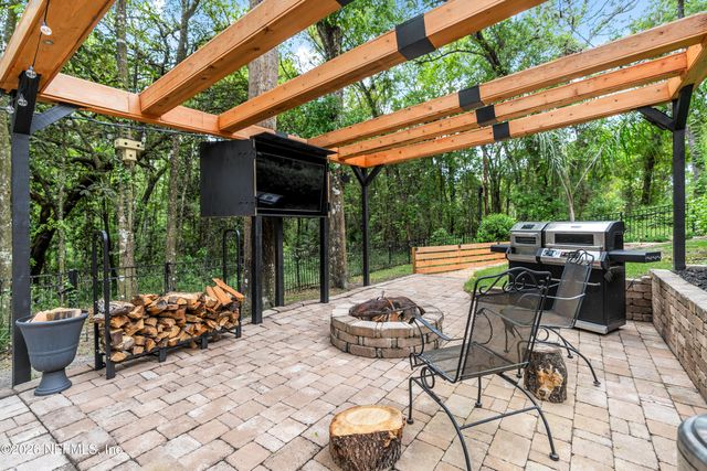 1795 COLONIAL Drive, Green Cove Springs, FL 32043