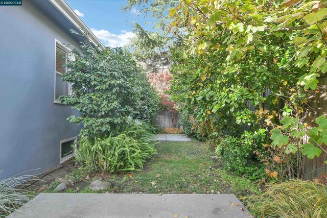 2437 Alhambra ave, Martinez, CA 94553