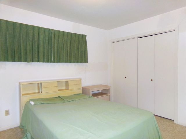 516 N College Street, Weimar, TX 78962