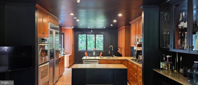 8200 CADWALADER AVE, Elkins Park, PA 19027