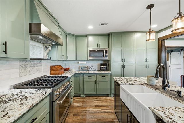 100657 S 3340 Road, Harrah, OK 73045