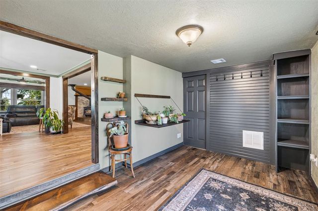 100657 S 3340 Road, Harrah, OK 73045