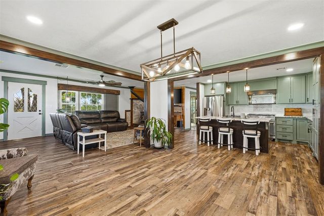 100657 S 3340 Road, Harrah, OK 73045