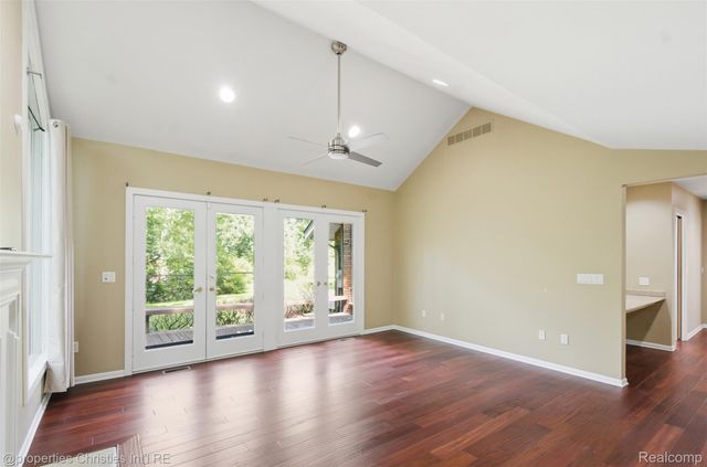 25310 Canterbury Road, Franklin Village, MI 48025