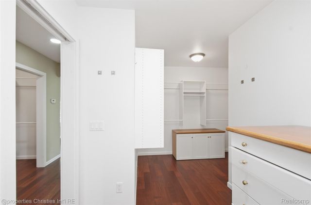 25310 Canterbury Road, Franklin Village, MI 48025