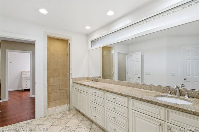 25310 Canterbury Road, Franklin Village, MI 48025