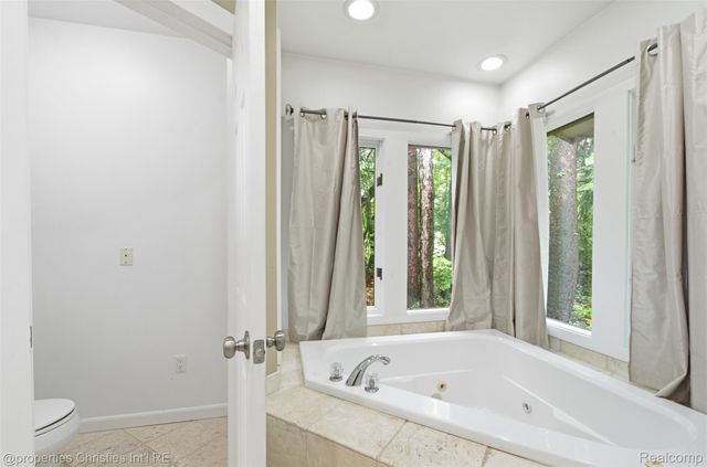 25310 Canterbury Road, Franklin Village, MI 48025