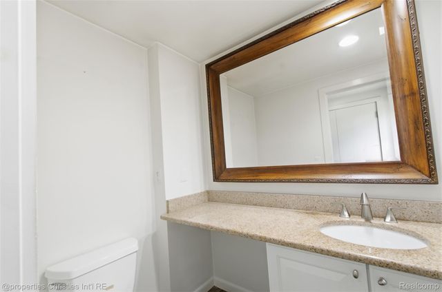 25310 Canterbury Road, Franklin Village, MI 48025