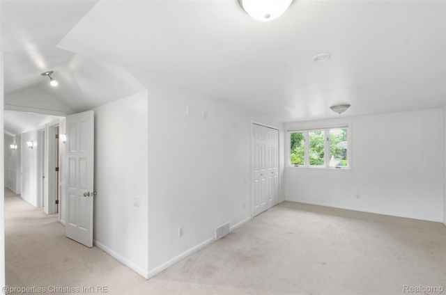 25310 Canterbury Road, Franklin Village, MI 48025