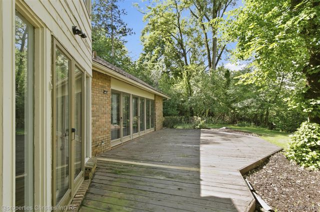 25310 Canterbury Road, Franklin Village, MI 48025