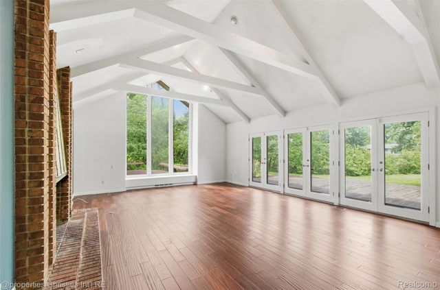 25310 Canterbury Road, Franklin Village, MI 48025