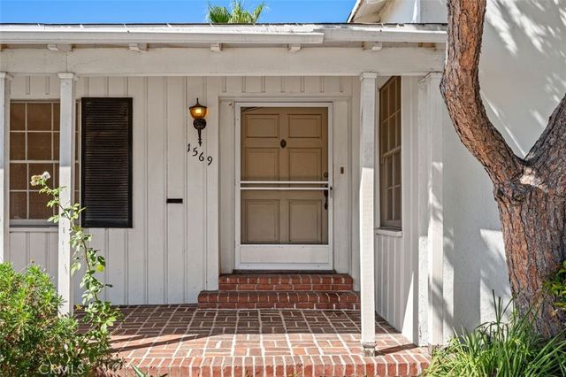 1569 Midvale Avenue, Los Angeles, CA 90024