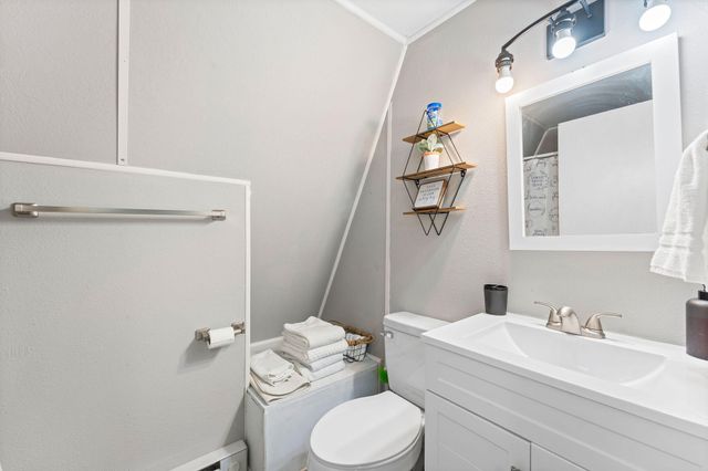 25 Bay Breeze Lane, Lampe, MO 65681