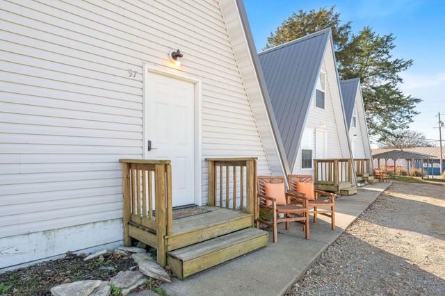 25 Bay Breeze Lane, Lampe, MO 65681