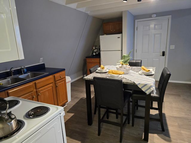 25 Bay Breeze Lane, Lampe, MO 65681