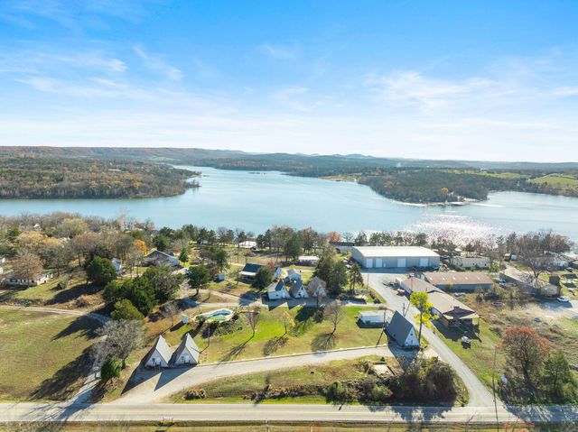 25 Bay Breeze Lane, Lampe, MO 65681