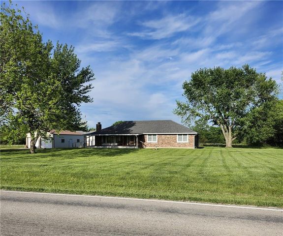 37869 Hedge Lane Road, Paola, KS 66071
